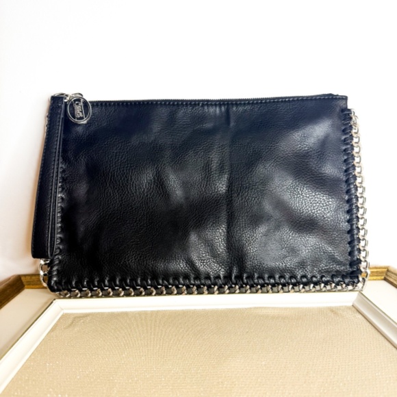 Carlos Santana Women’s Black Clutch Bag – Faux Leather with Chain, Evening - Picture 2 of 8